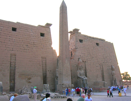 luxor1